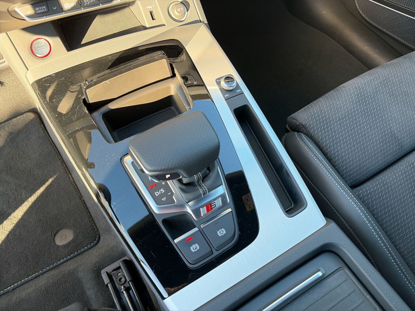 Bild über Audi SQ5 Sportback TDI tiptronic - für weitere Informationen kontaktieren Sie den Audi Partner
