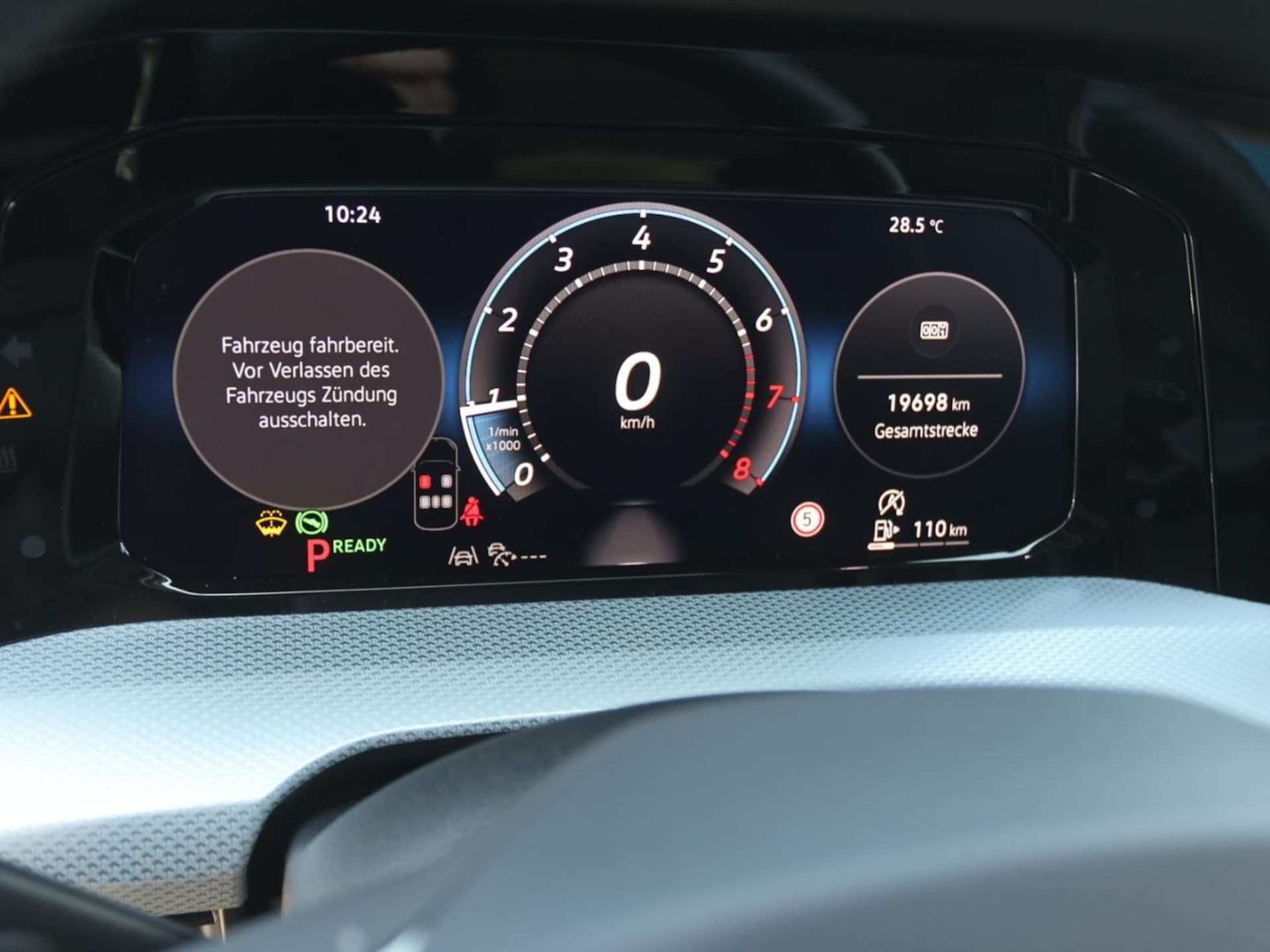 Volkswagen Golf Life