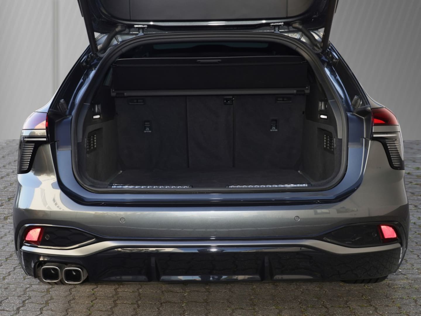 Bild über Audi A6 Avant TDI quattro 150 kW S tronic - für weitere Informationen kontaktieren Sie den Audi Partner