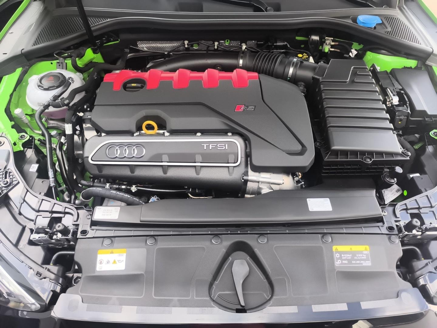 Bild über Audi RS 3 Limousine TFSI quattro S tronic - für weitere Informationen kontaktieren Sie den Audi Partner