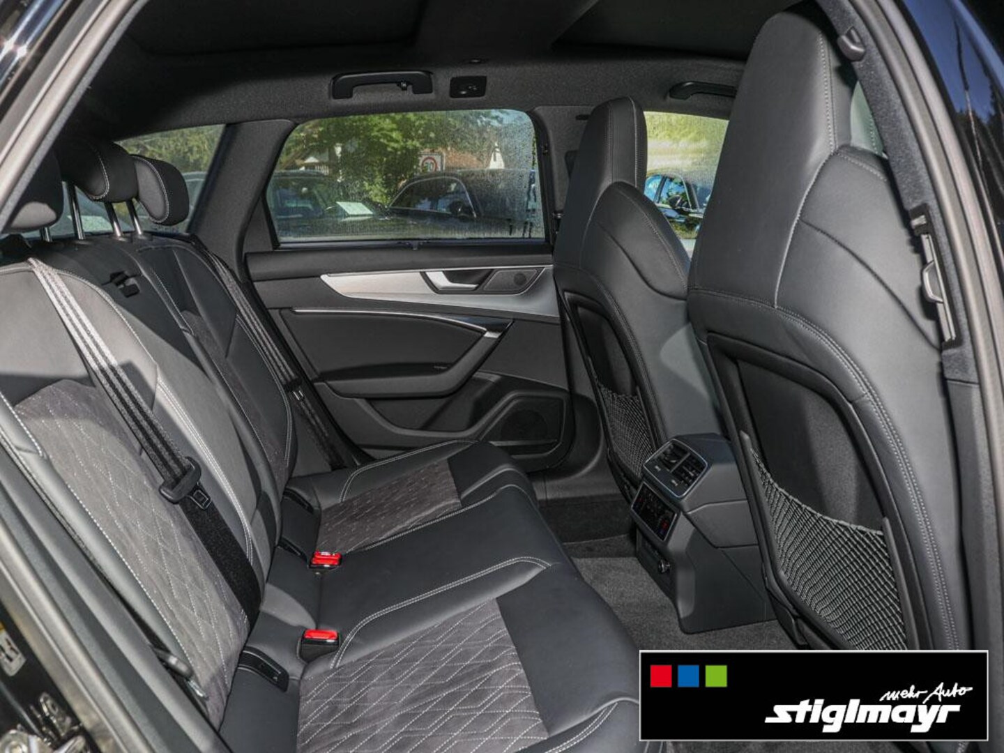 Bild über Audi S6 Avant TDI quattro tiptronic - für weitere Informationen kontaktieren Sie den Audi Partner