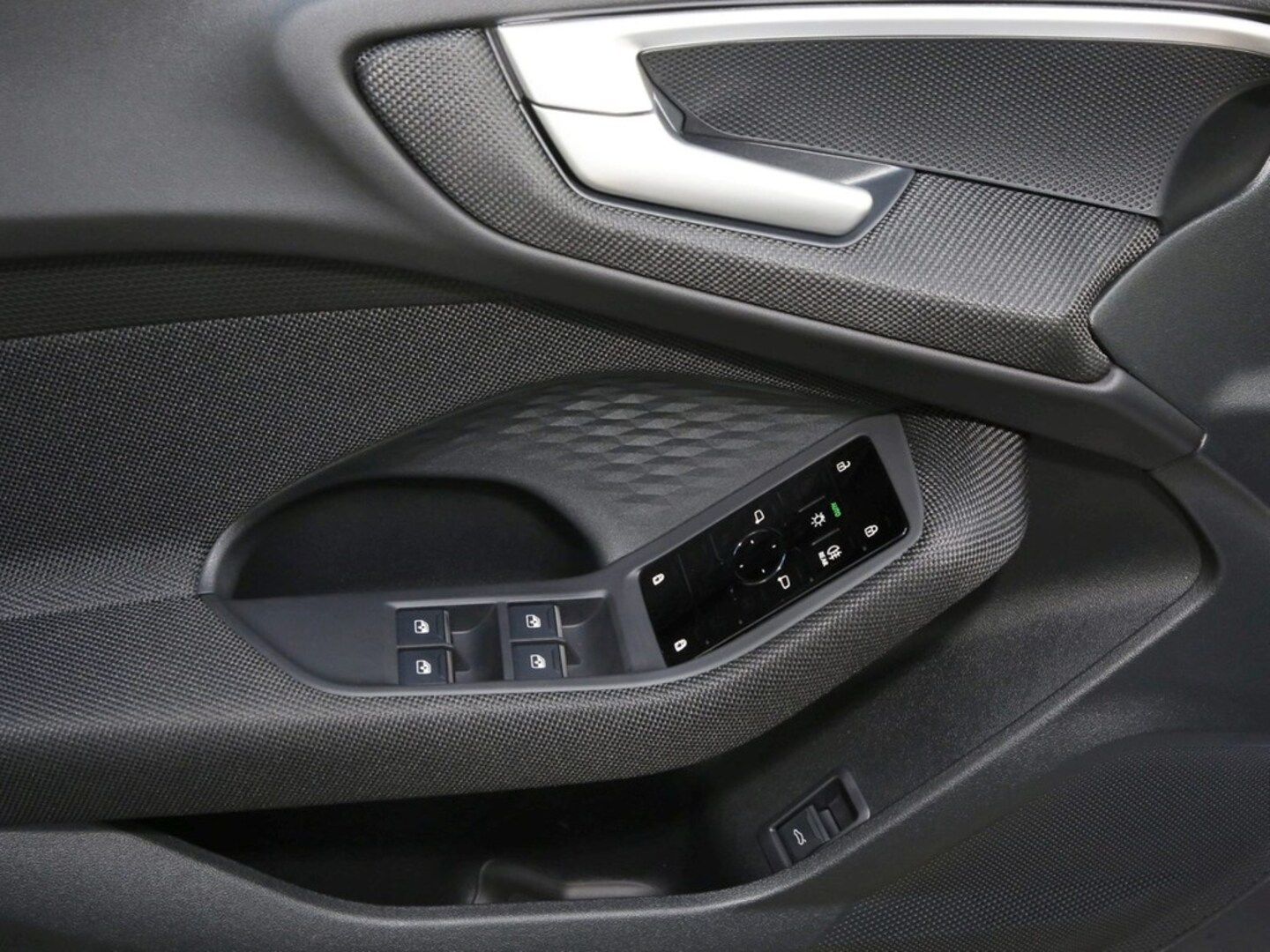Bild über Audi A5 Avant TFSI 110 kW S tronic - für weitere Informationen kontaktieren Sie den Audi Partner