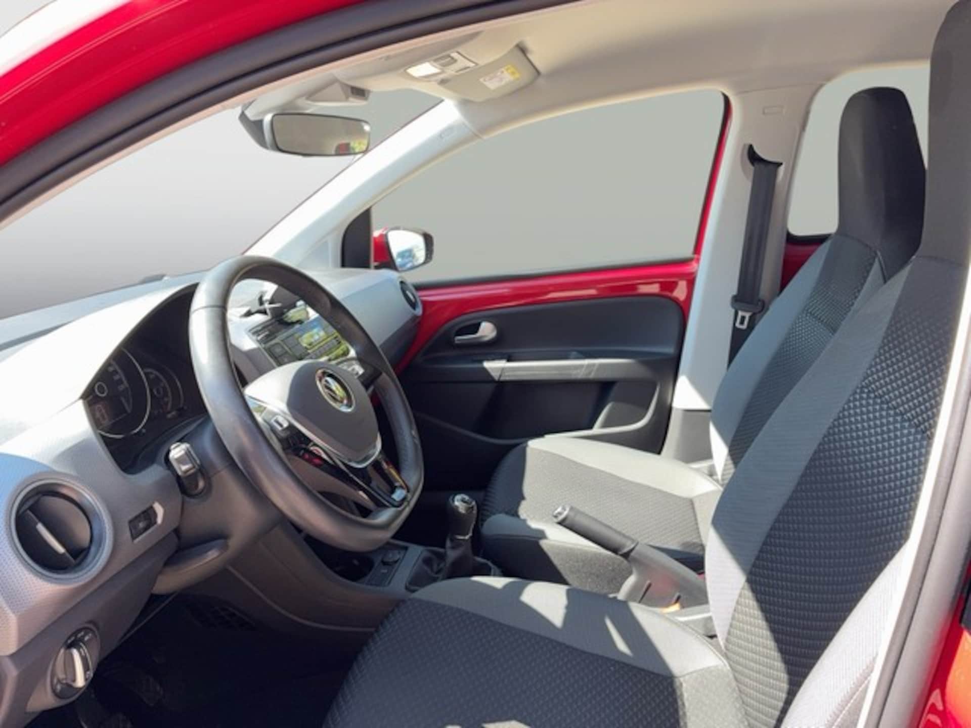 Volkswagen up! ACTIVE