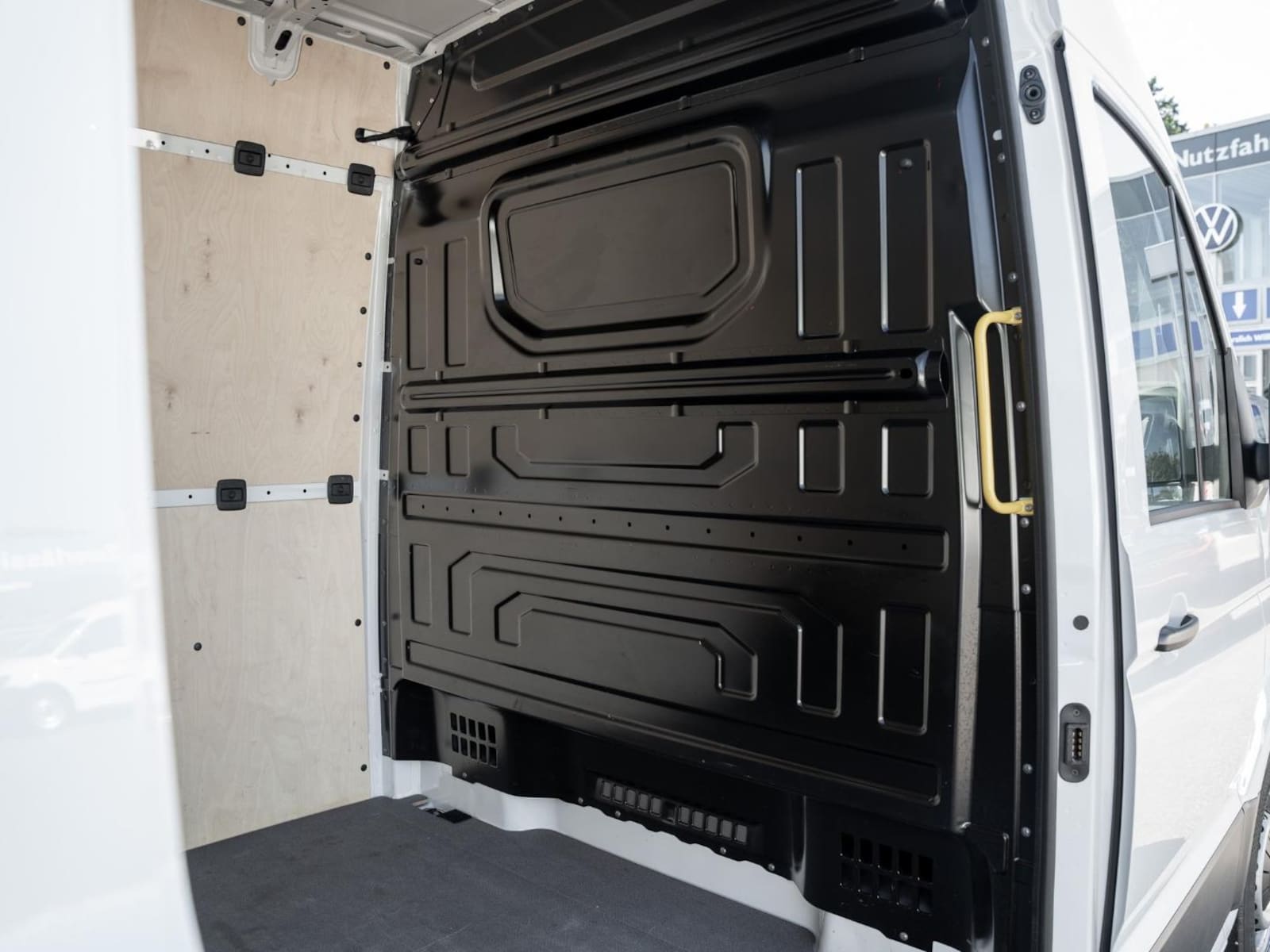 Volkswagen Crafter Kasten mittlerer Radstand – Bild 27