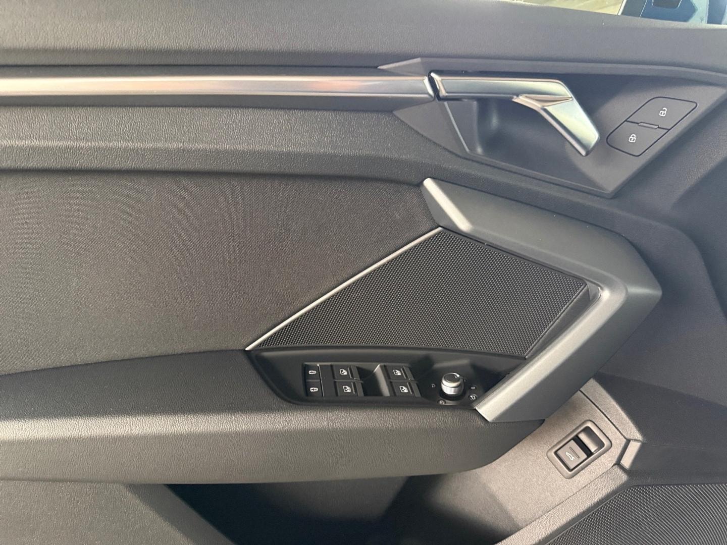 Bild über Audi A3 Sportback TFSI Schaltgetriebe - für weitere Informationen kontaktieren Sie den Audi Partner