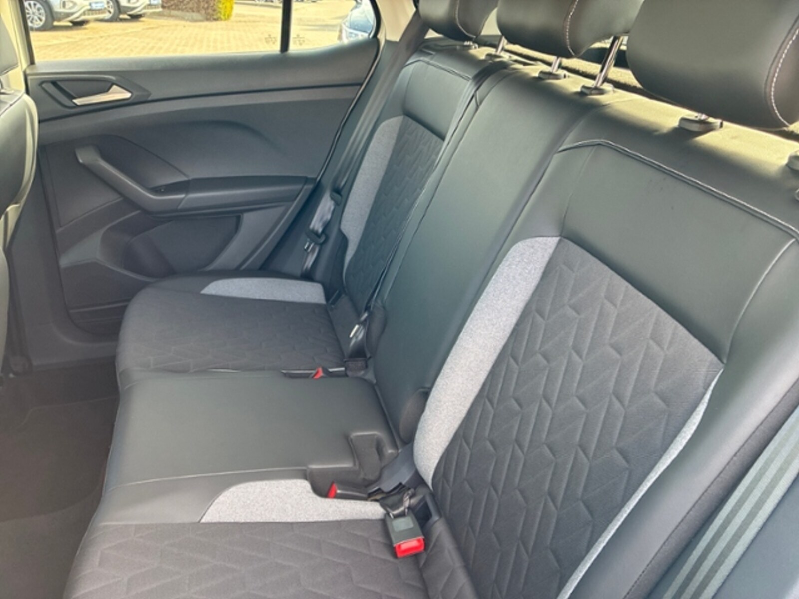 Volkswagen T-Cross – Bild 11