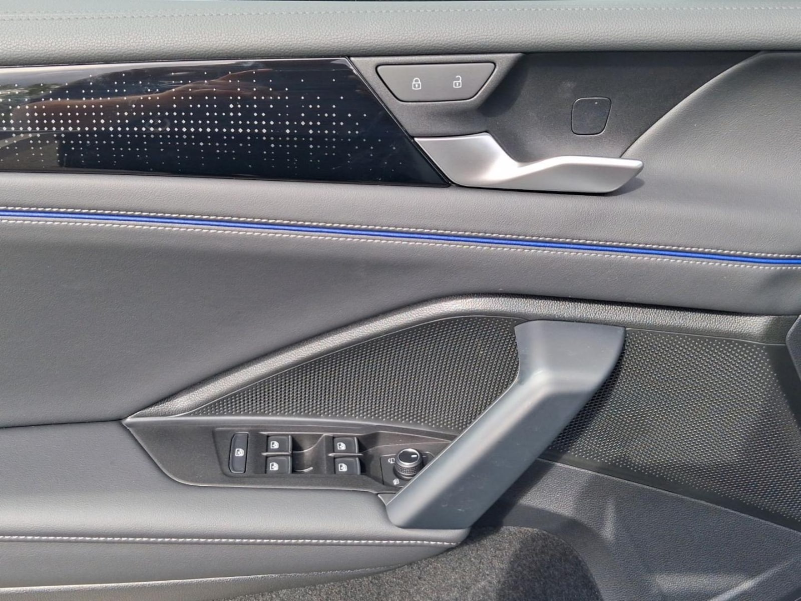 Volkswagen Tiguan – Bild 7