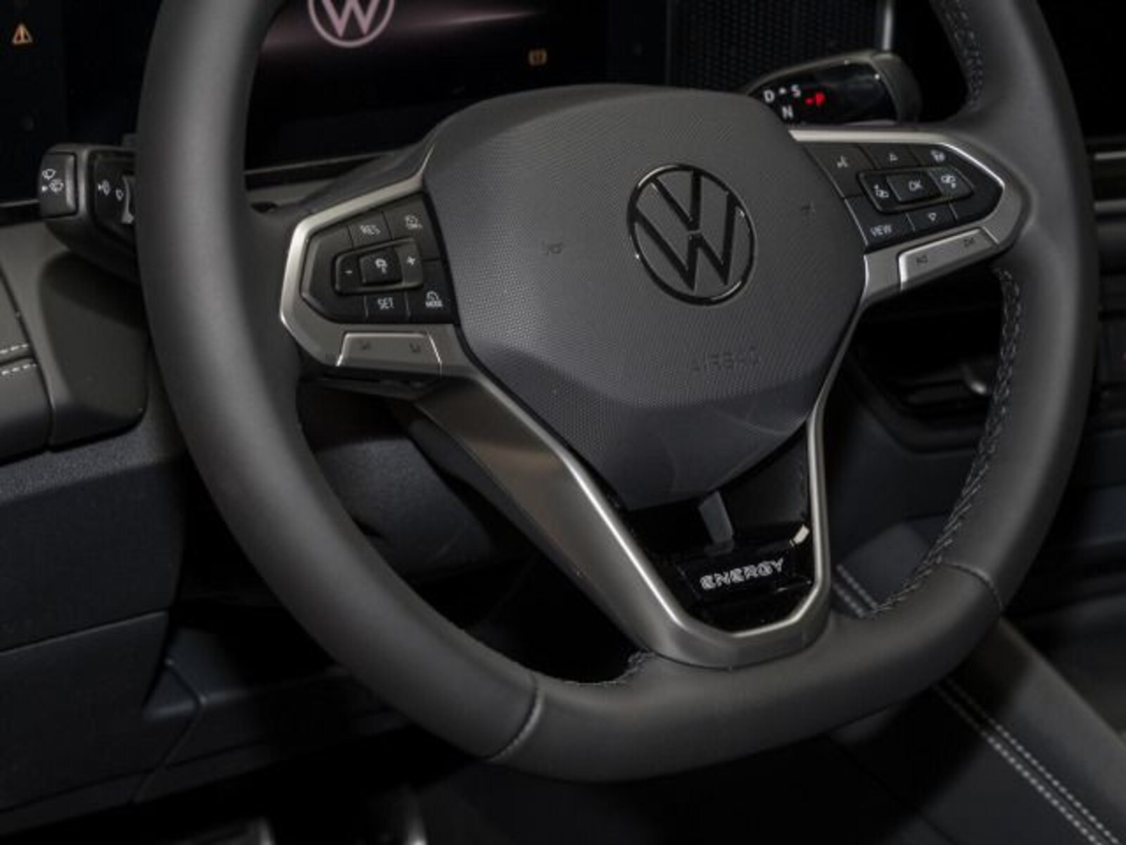 Volkswagen Tiguan – Bild 11