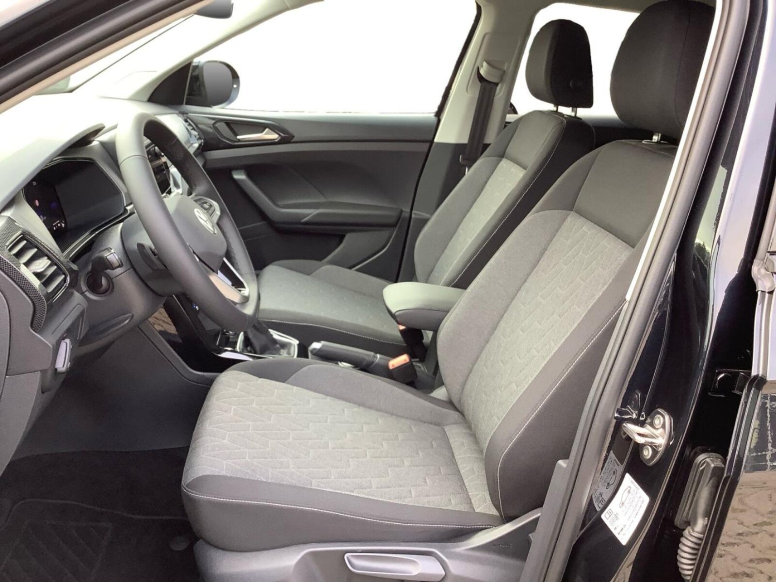 Volkswagen T-Cross – Bild 8