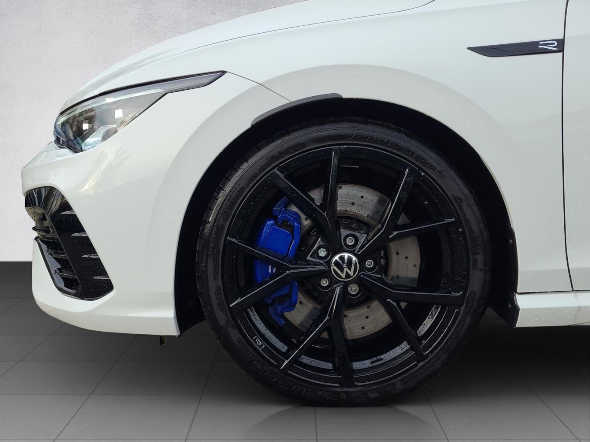 Volkswagen Golf R