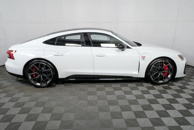 2026 Audi RS e-tron GT performance