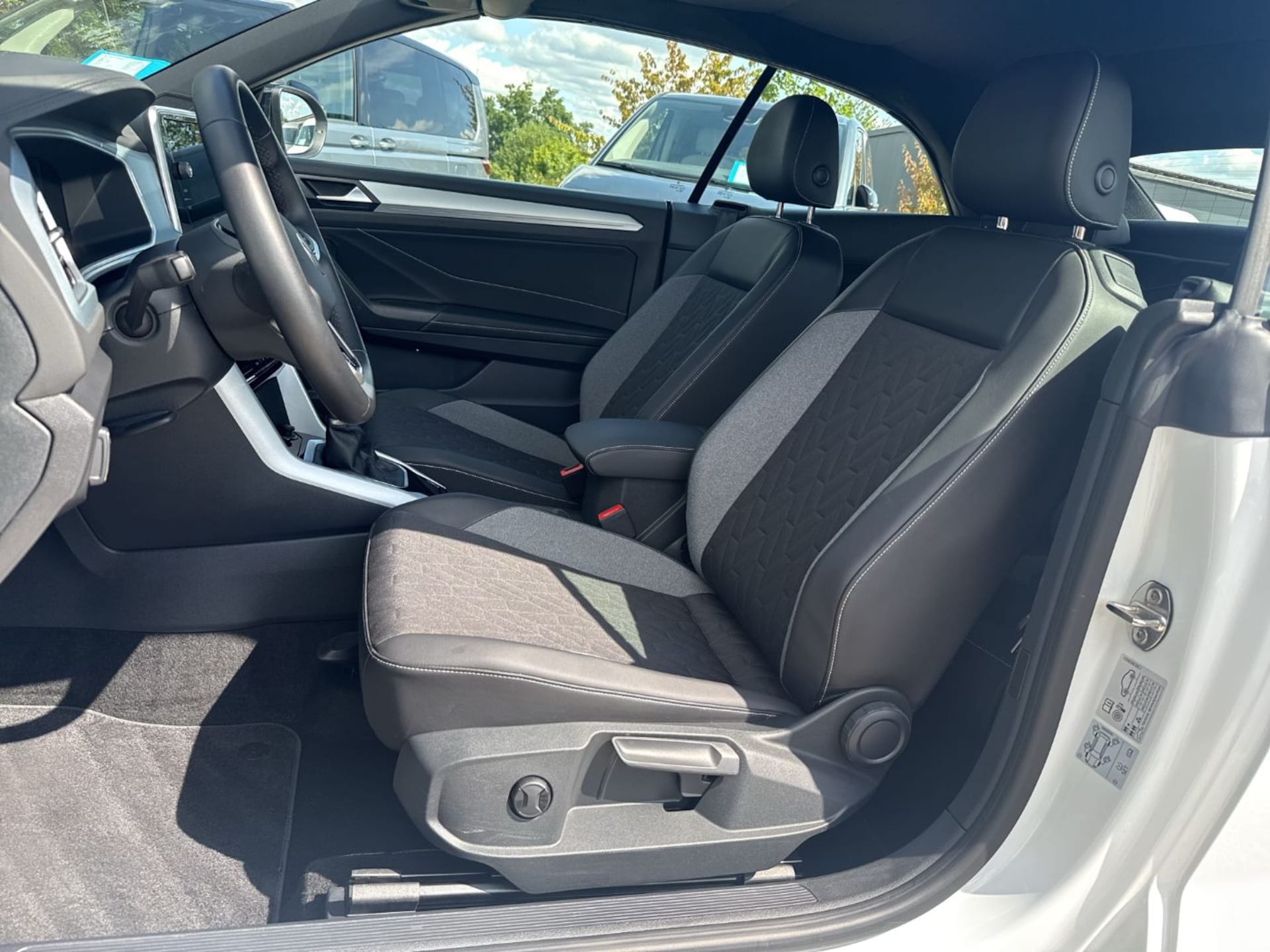 Volkswagen T-Roc Cabriolet Style