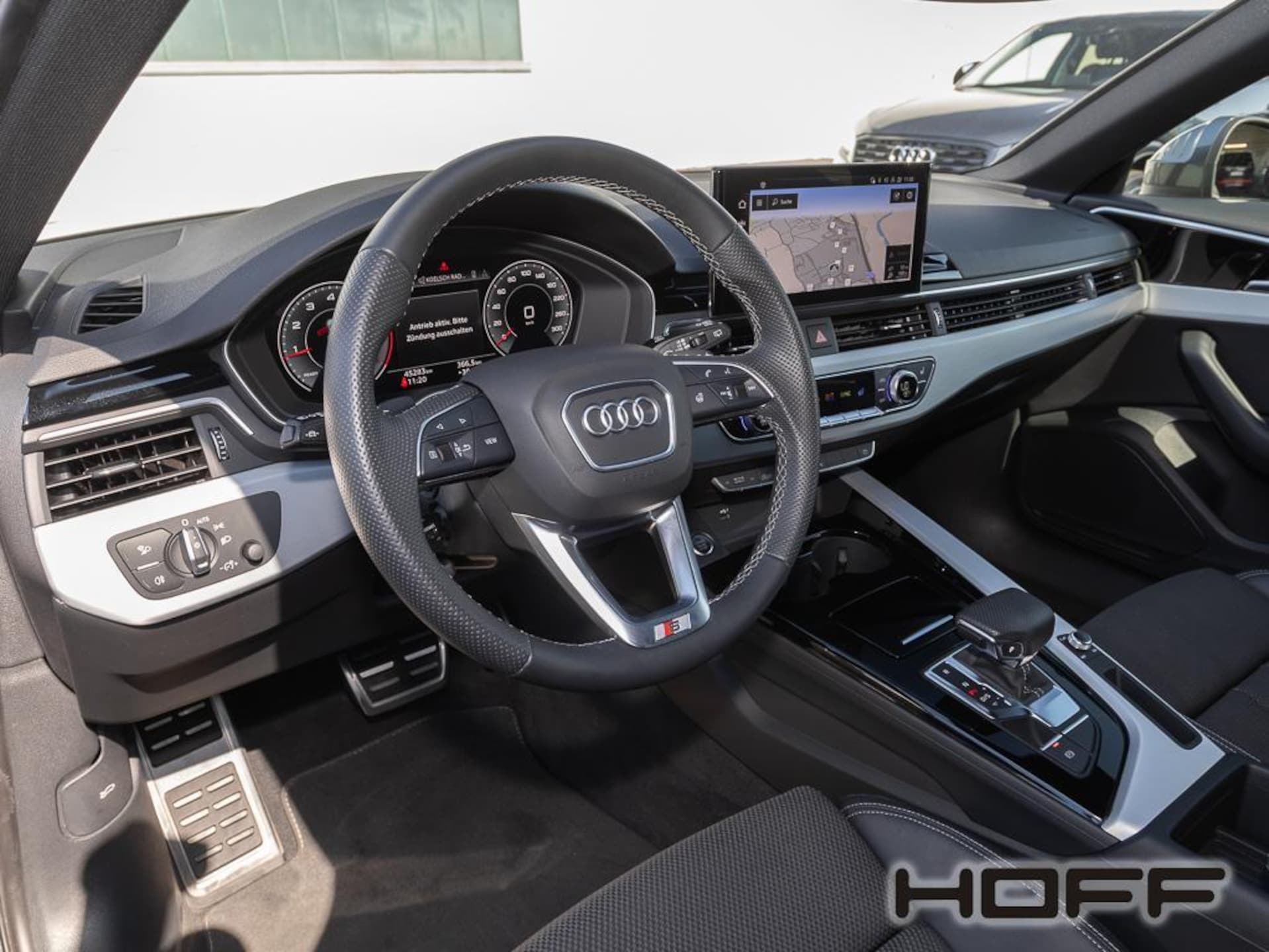 Audi A4 Avant S line