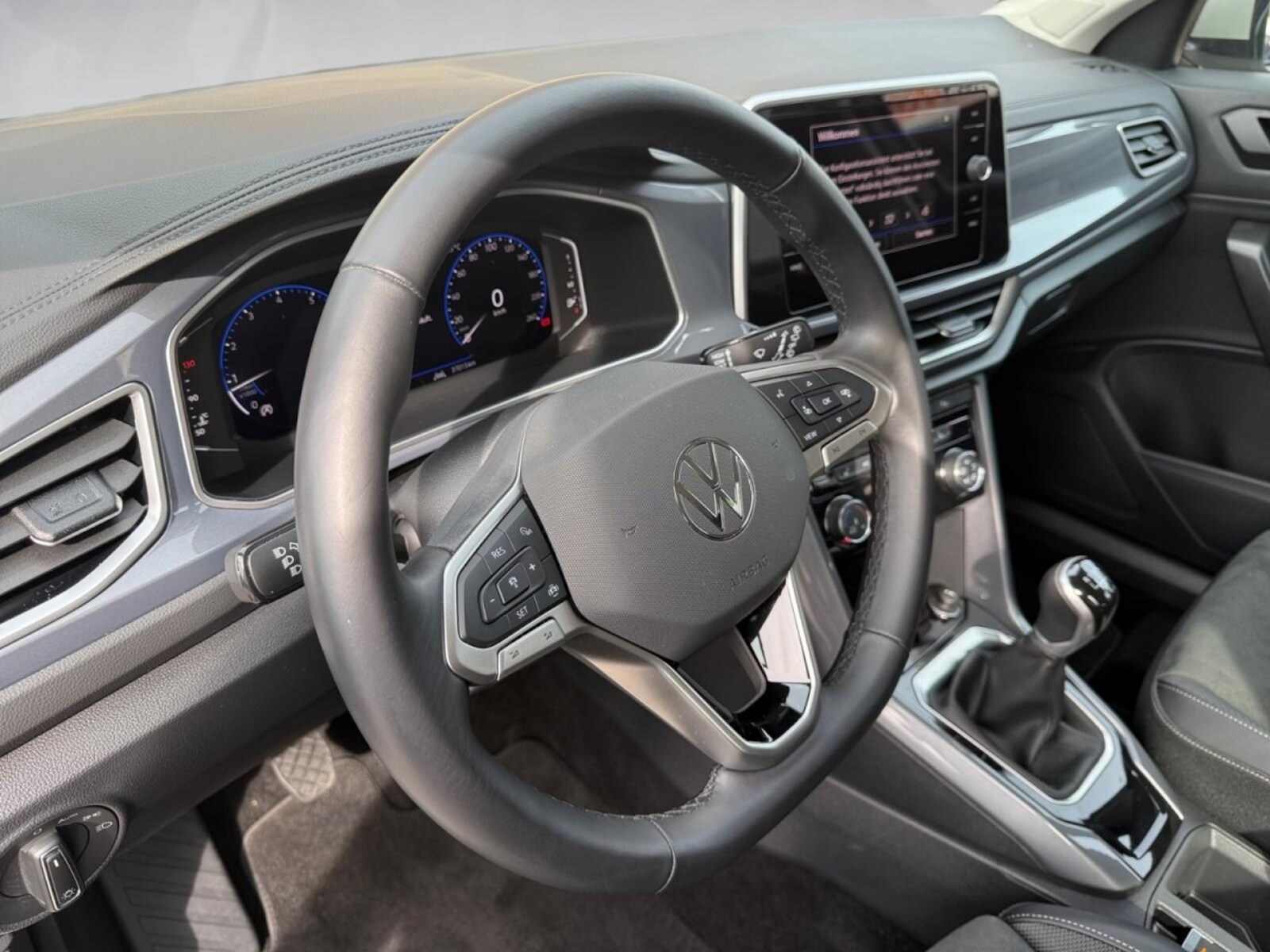 Volkswagen T-Roc – Bild 12