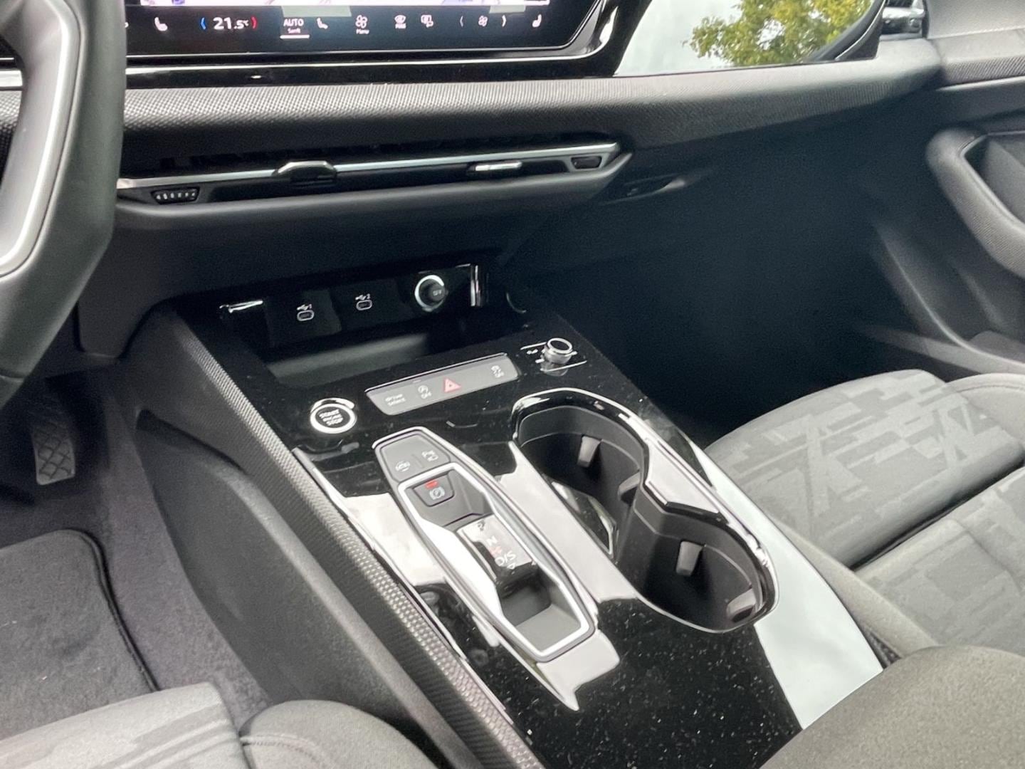 Bild über Audi A5 Limousine TFSI quattro 150 kW S tronic - für weitere Informationen kontaktieren Sie den Audi Partner