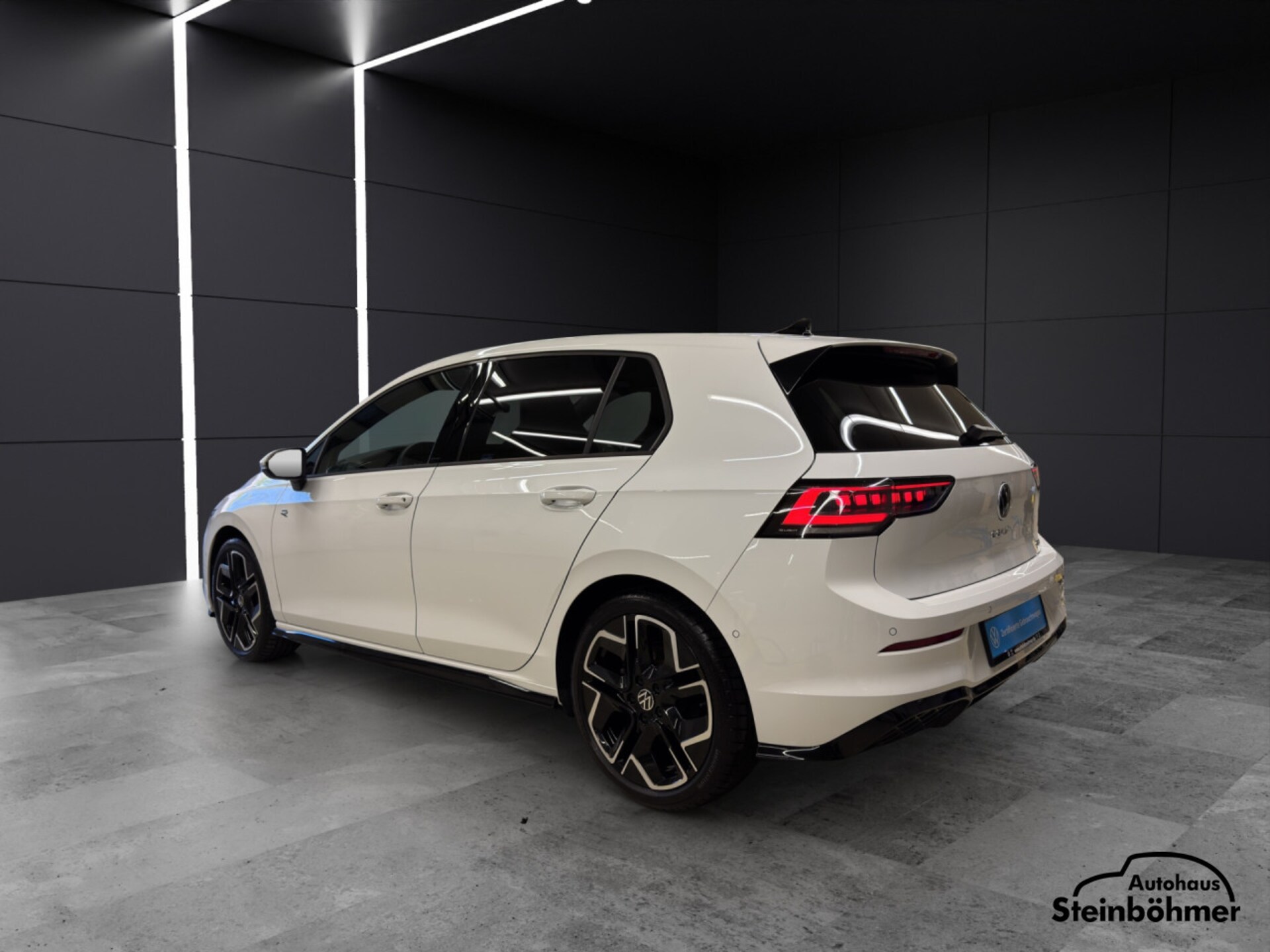 Volkswagen Golf R-Line