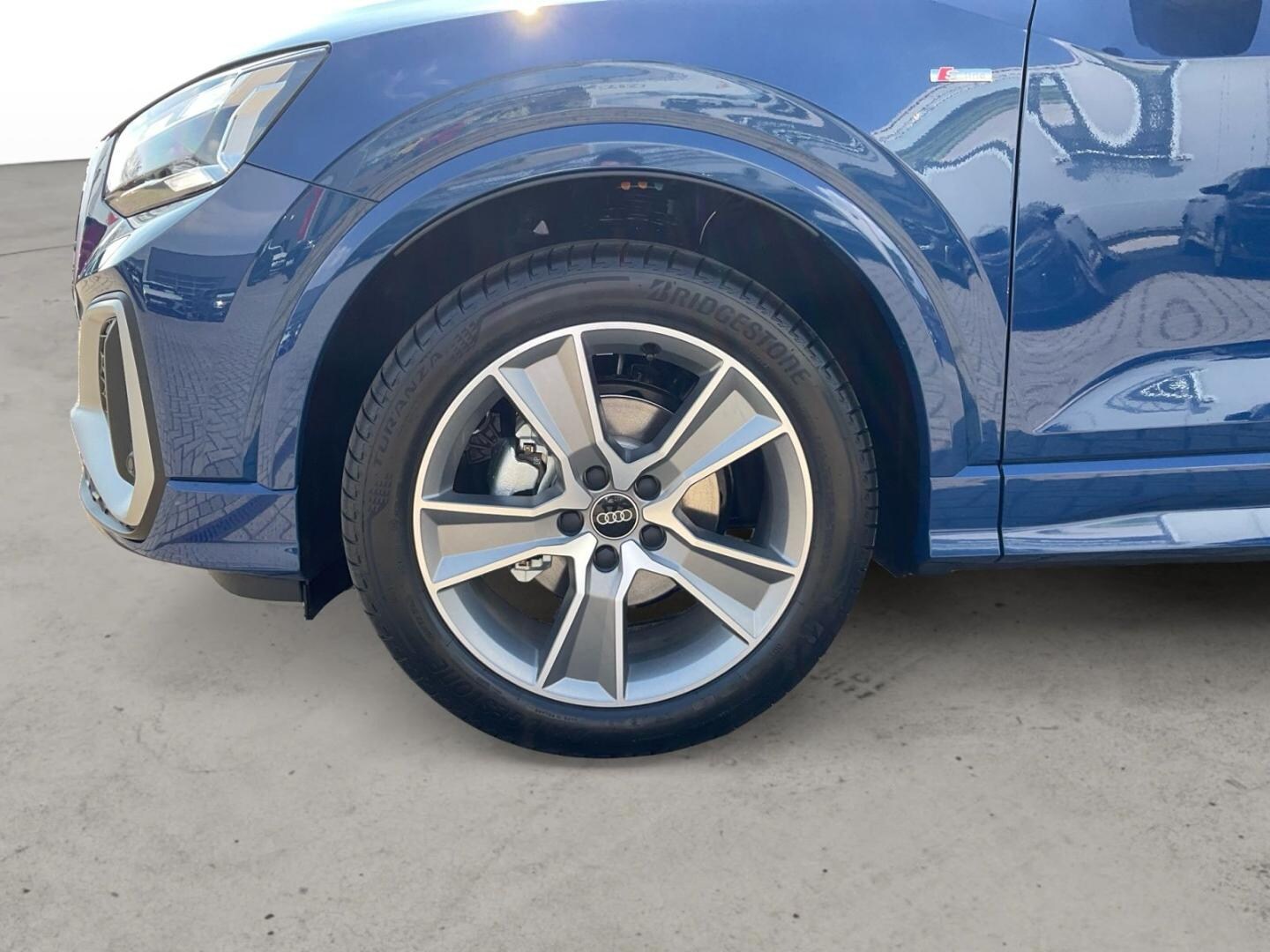 Bild über Audi Q2 S line 35 TFSI S tronic - für weitere Informationen kontaktieren Sie den Audi Partner