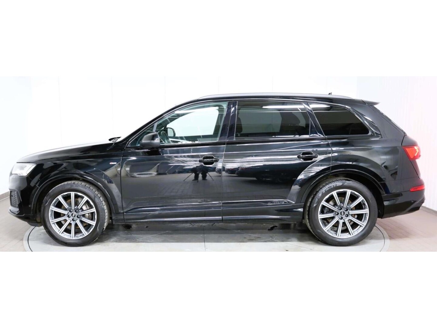 Image about Audi Q7 50 TDI quattro tiptronic
