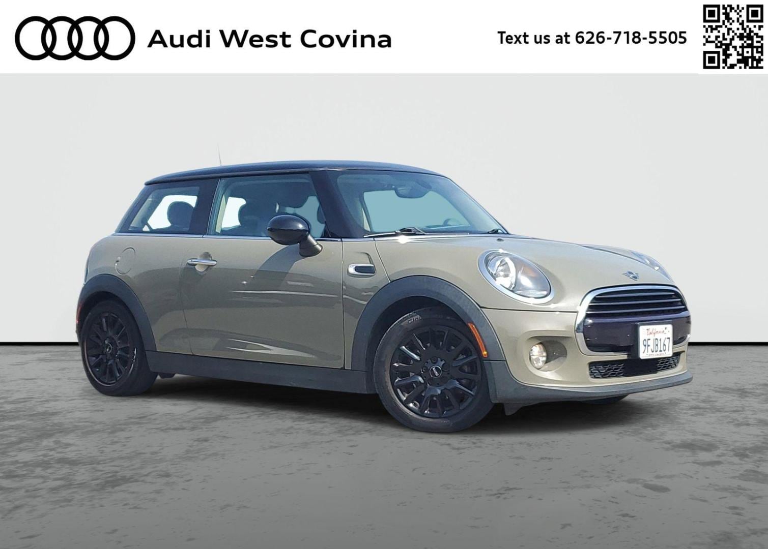 2019 MINI Hardtop Cooper Signature's photo