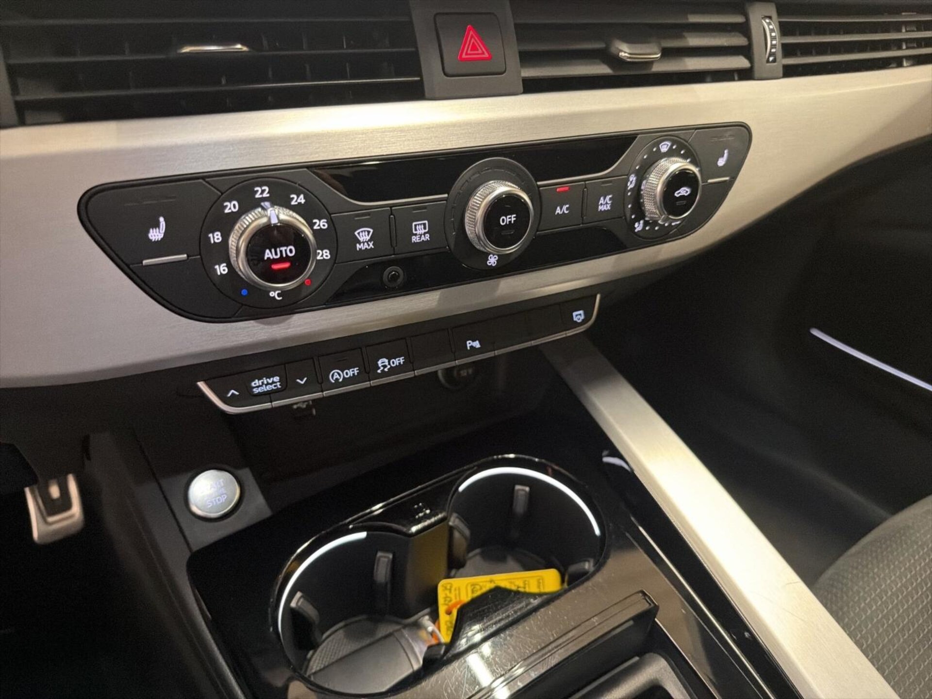 Audi A4 Avant S line