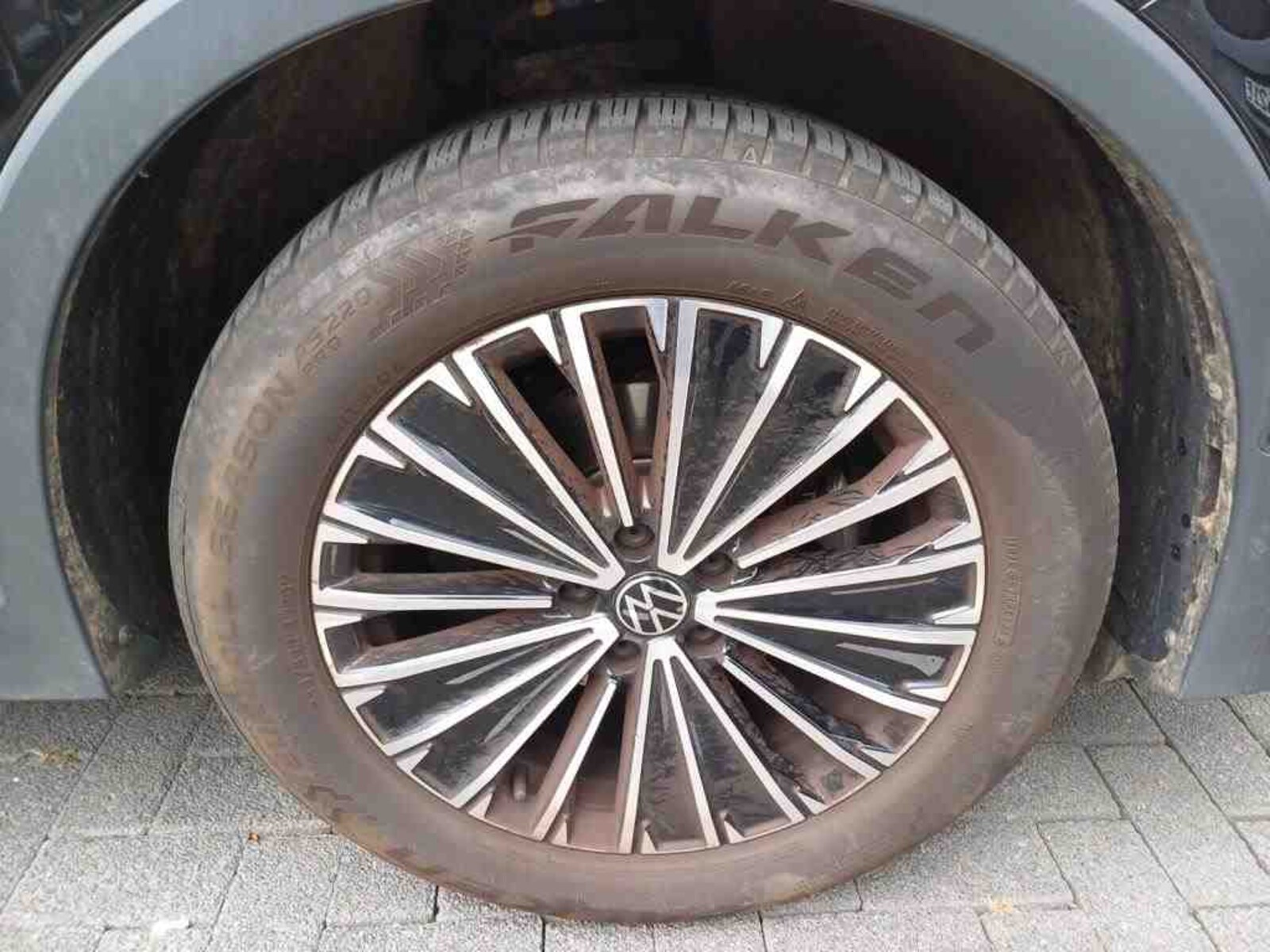 Volkswagen Tiguan – Bild 8