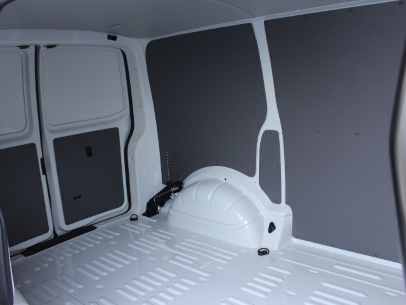 Volkswagen T6.1 Transporter Kasten kurzer Radstand – Bild 11
