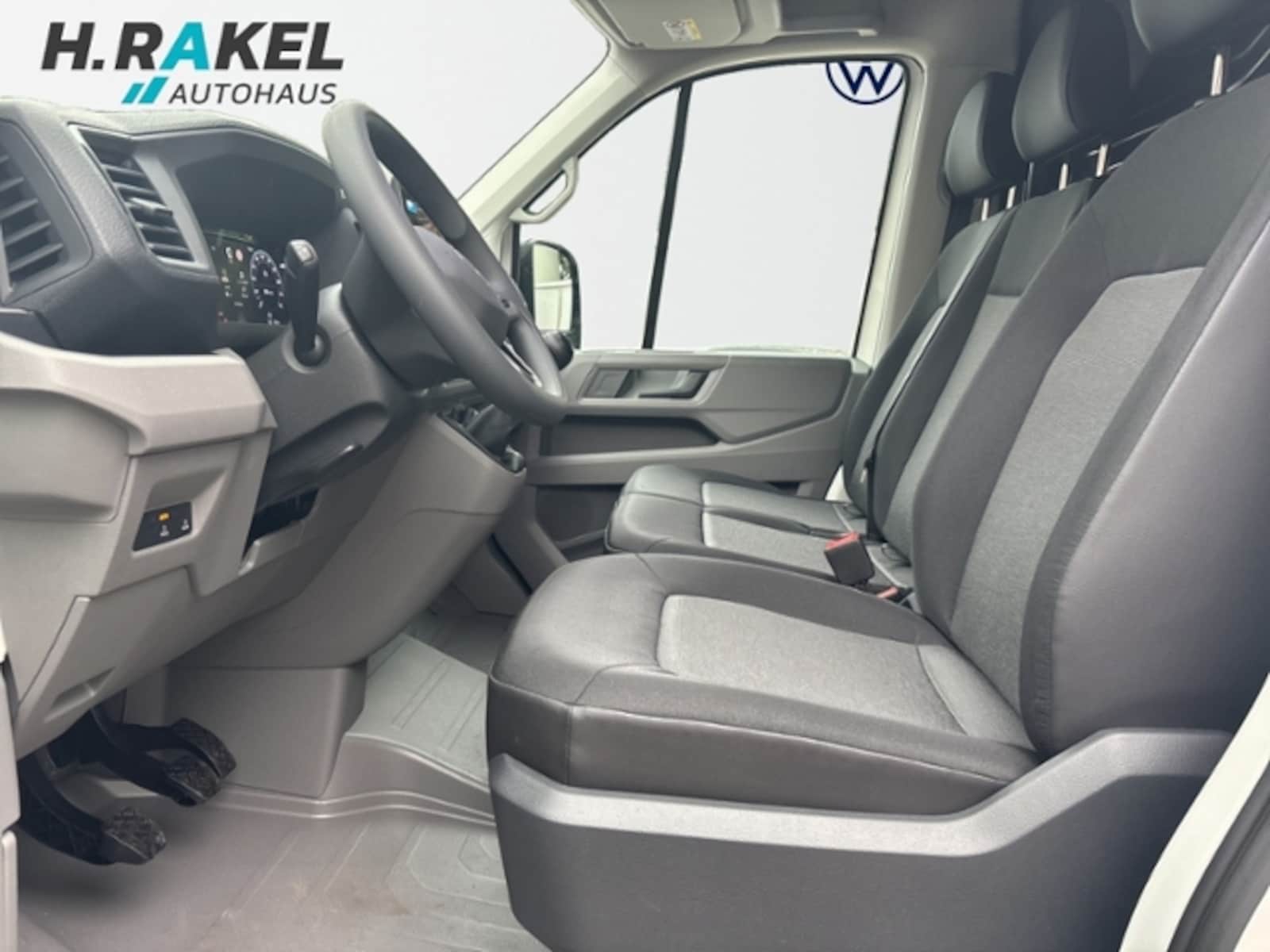 Volkswagen Crafter Kasten mittlerer Radstand – Bild 8