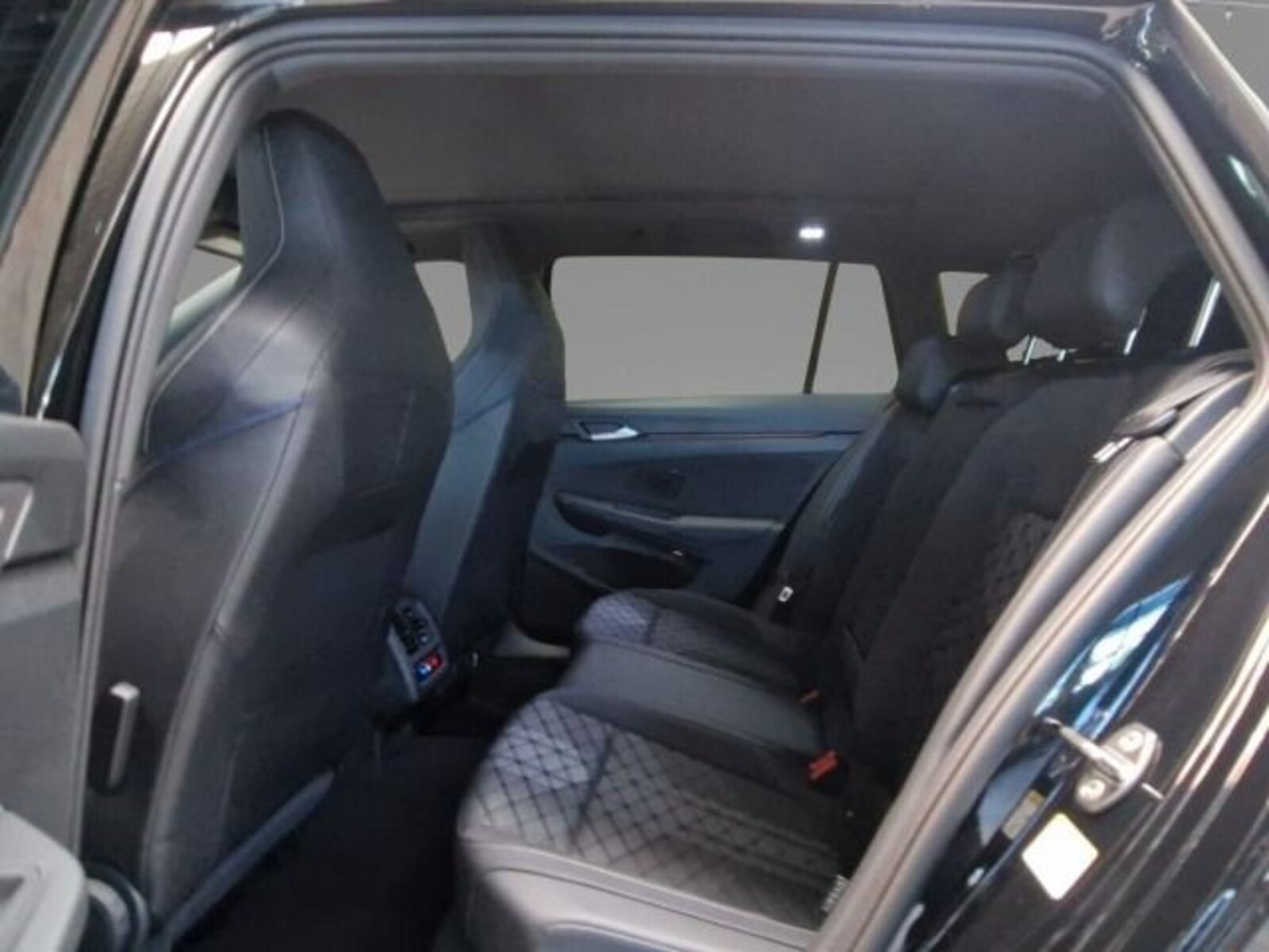 Volkswagen Golf Variant – Bild 7