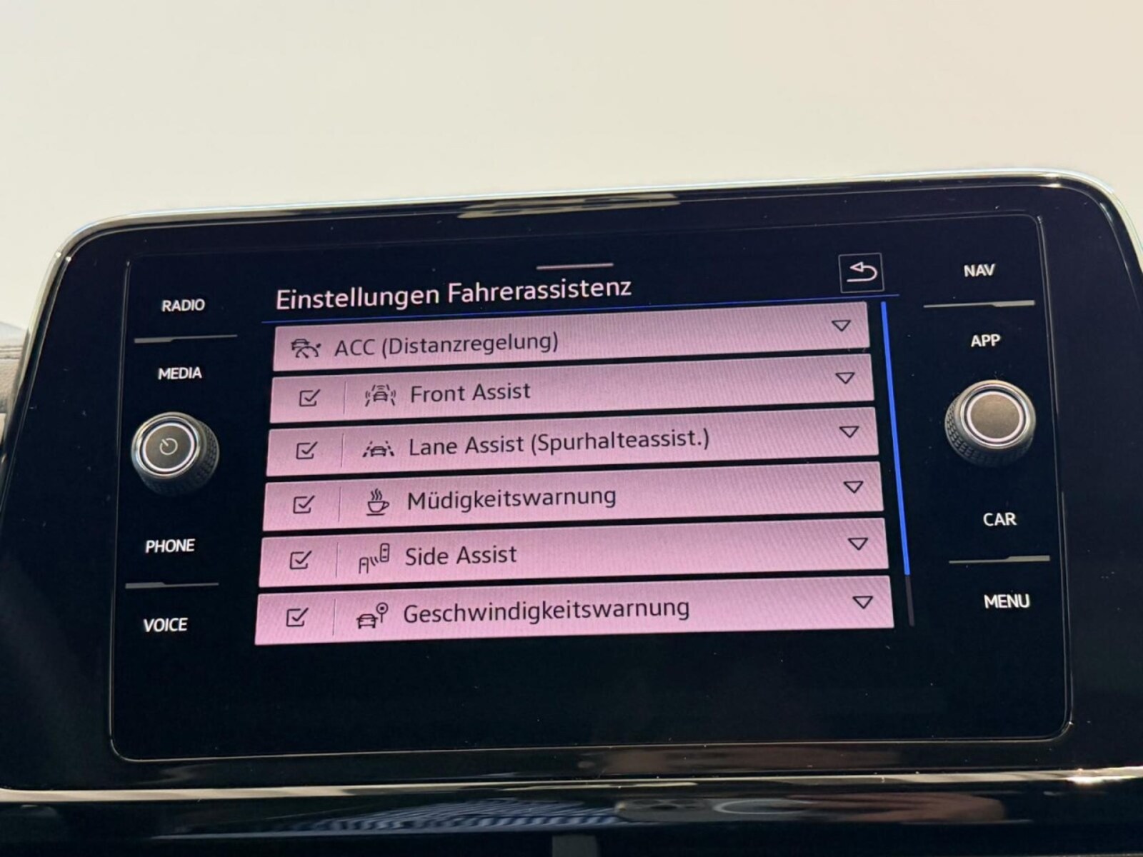 Volkswagen T-Roc – Bild 14