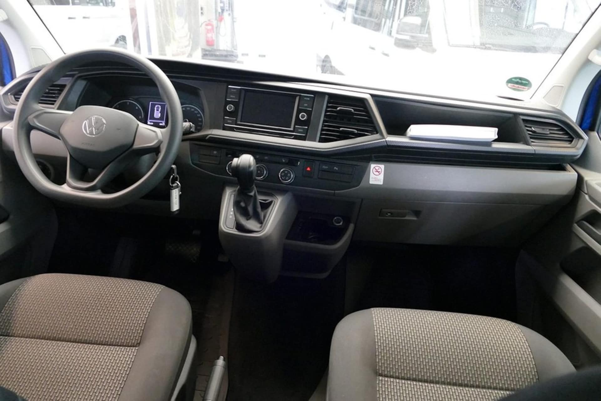 Volkswagen T6.1 Transporter Kombi kurzer Radstand