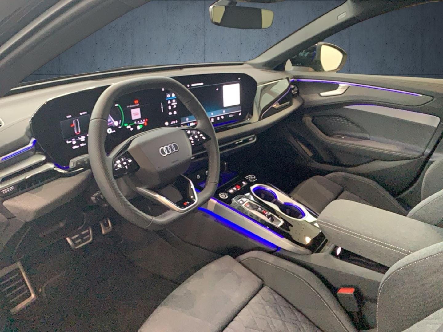 Bild über Audi A6 Avant e-hybrid edition one e-hybrid quattro 220 kW S tronic - für weitere Informationen kontaktieren Sie den Audi Partner