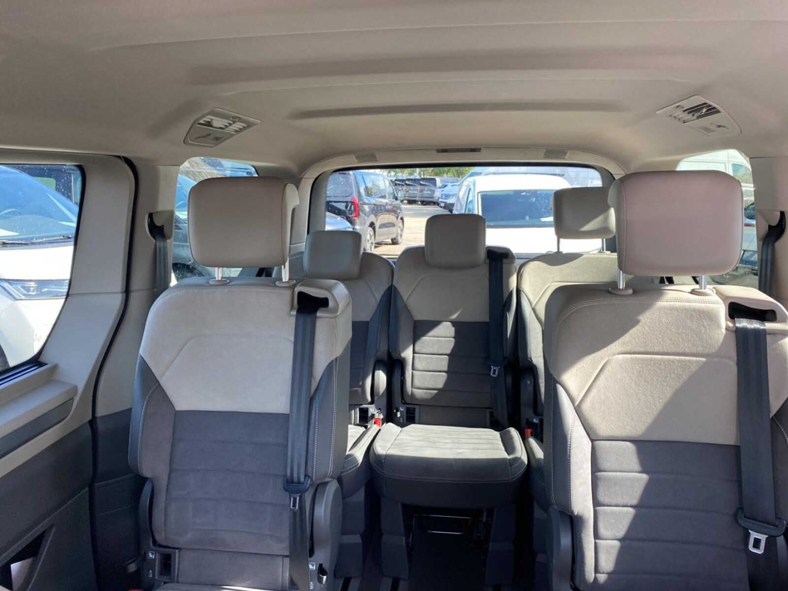 Volkswagen Multivan Langversion – Bild 16