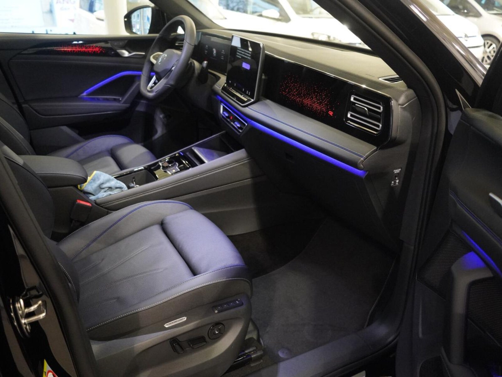 Volkswagen Tiguan – Bild 12