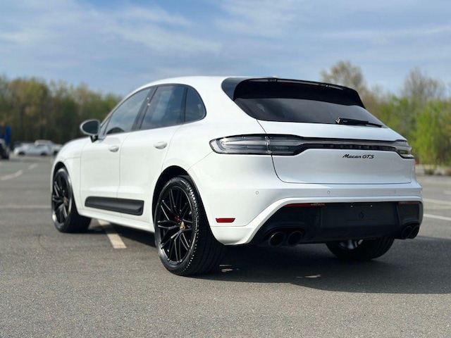 2022 Porsche Macan
