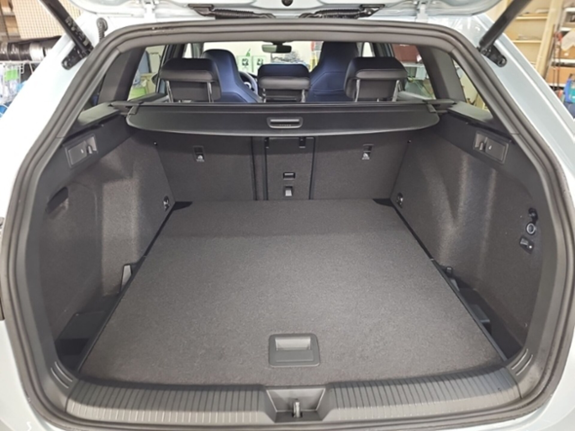 Volkswagen Golf Variant R-Line