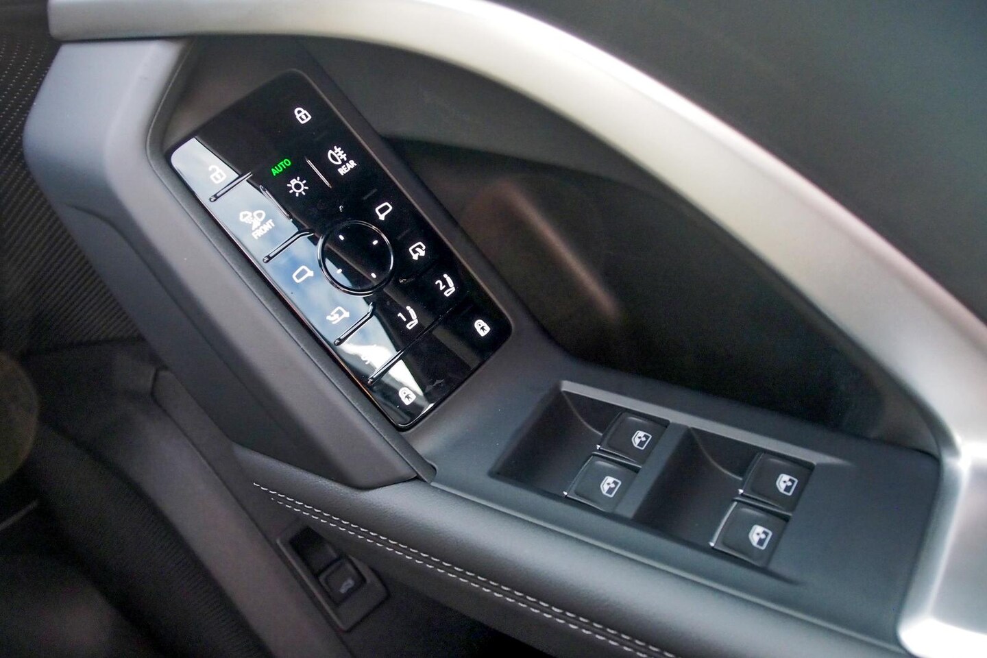 Image about Audi Q5 Sportback TDI quattro 150 kW sport