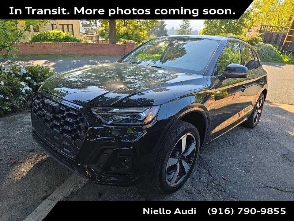 2023 Audi Q5 45 Premium Plus's photo