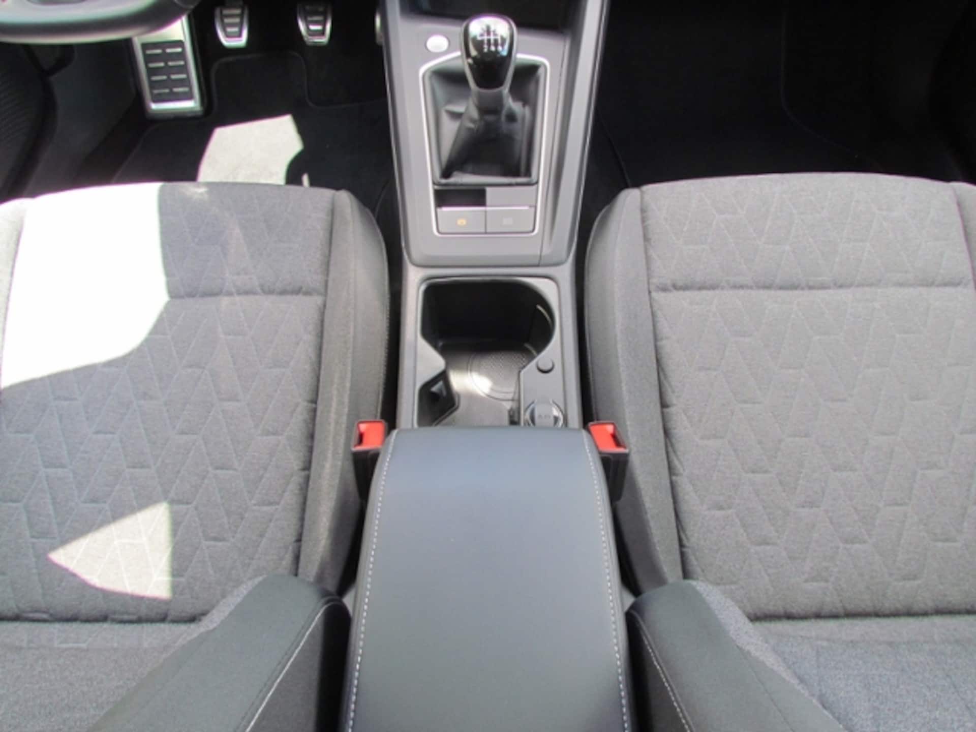 Volkswagen Golf MOVE