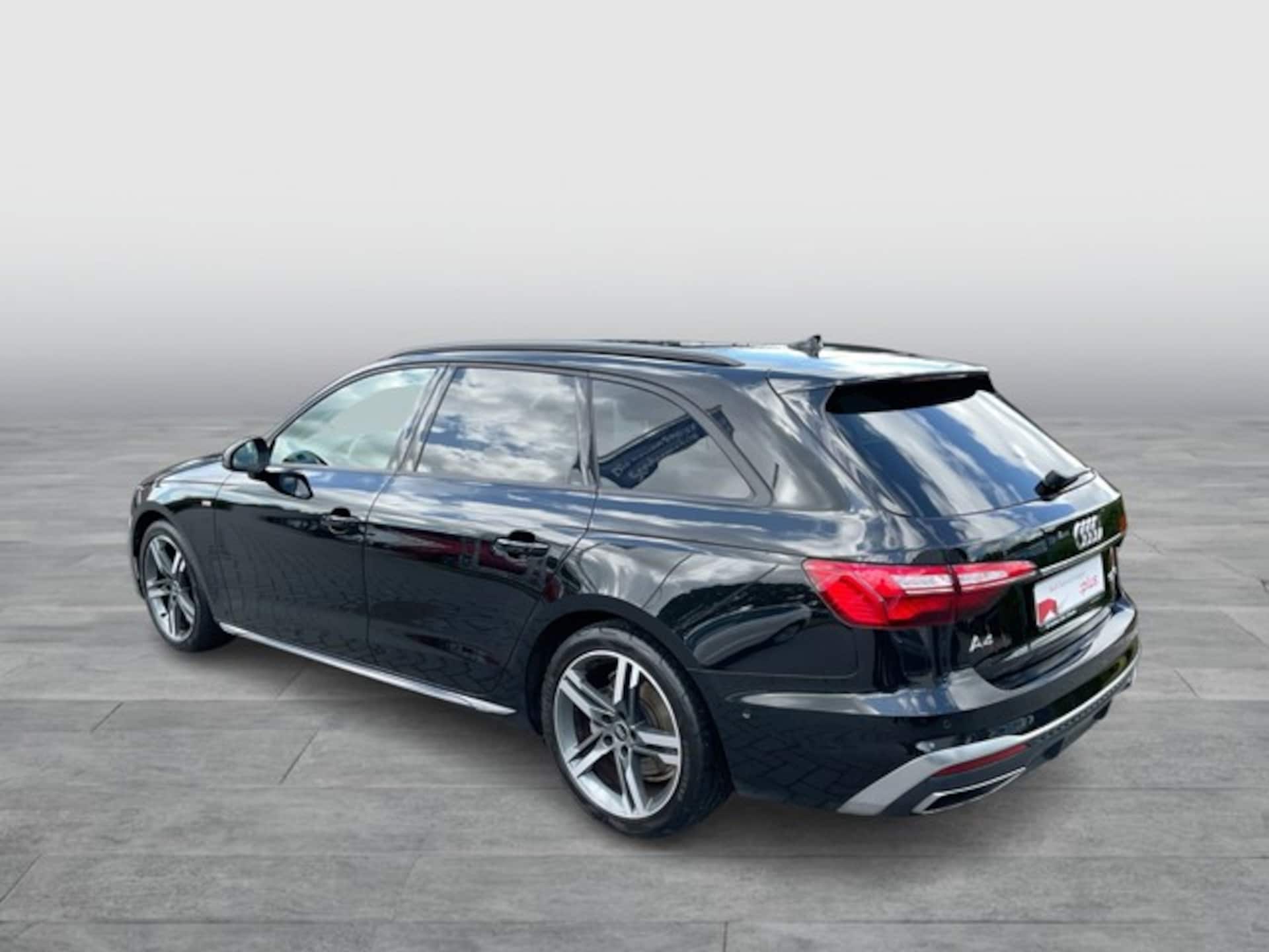 Audi A4 Avant S line