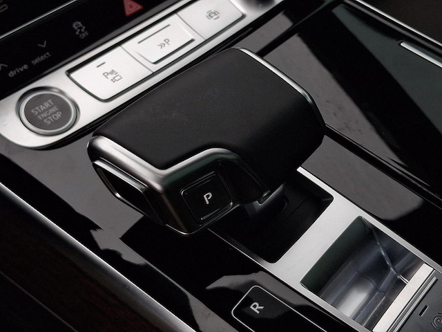 2026 Audi A8 Base - Photo 13