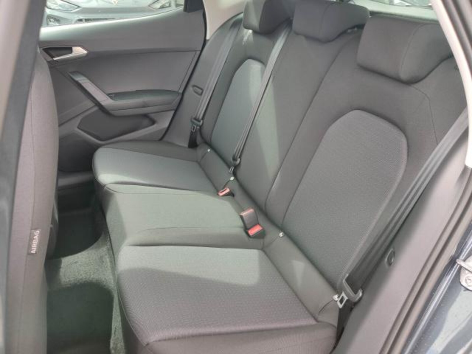 SEAT Arona – Bild 13