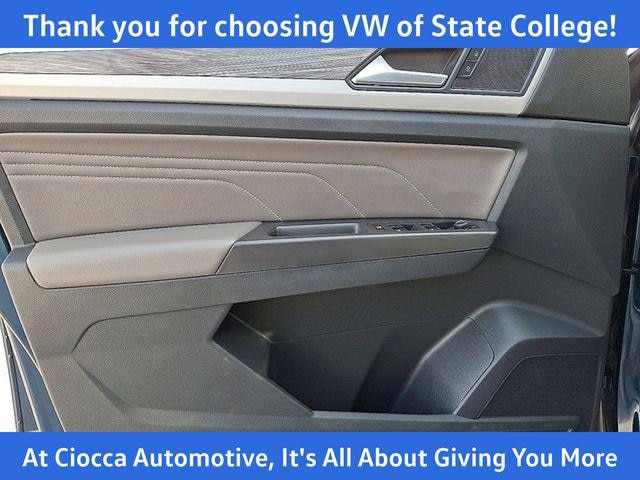 2022 Volkswagen Atlas Cross Sport SE w/Tech - Photo 15