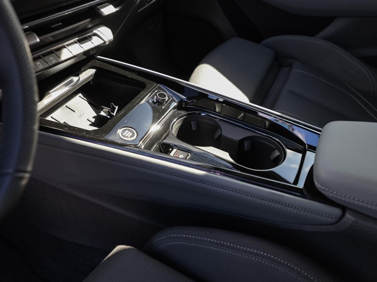 Bild über Audi Q3 SUV TDI 110 kW S tronic - für weitere Informationen kontaktieren Sie den Audi Partner