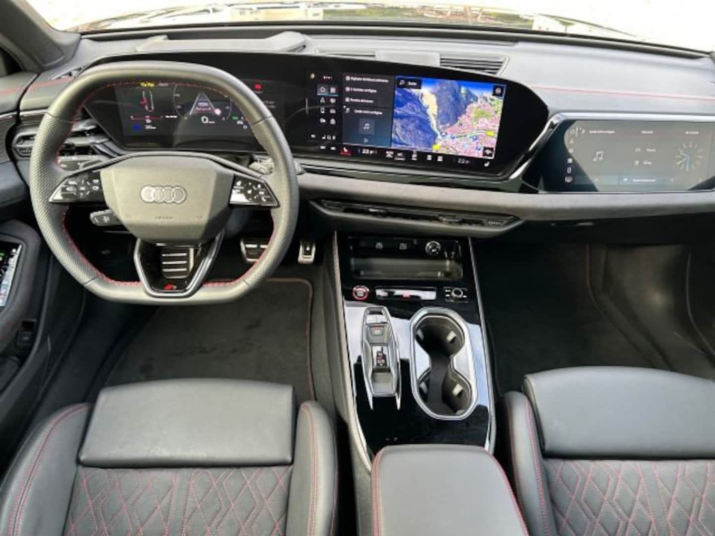 Bild über Audi A6 Avant TFSI quattro 270 kW S tronic - für weitere Informationen kontaktieren Sie den Audi Partner