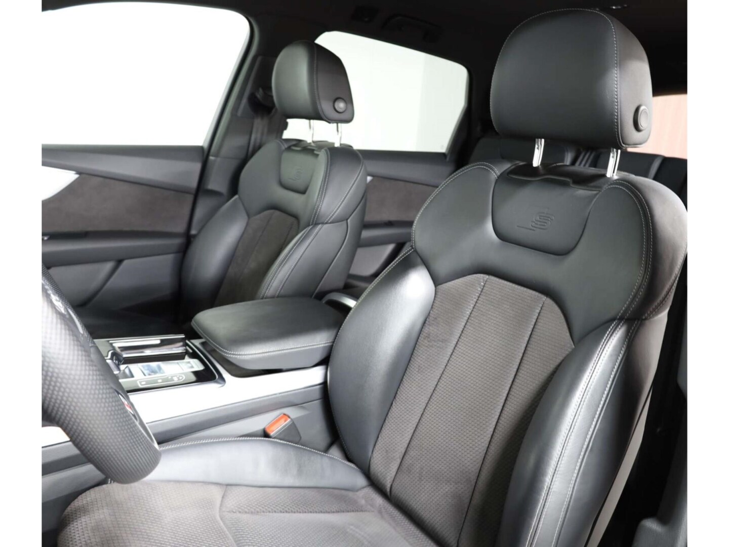 Image about Audi Q7 50 TDI quattro tiptronic