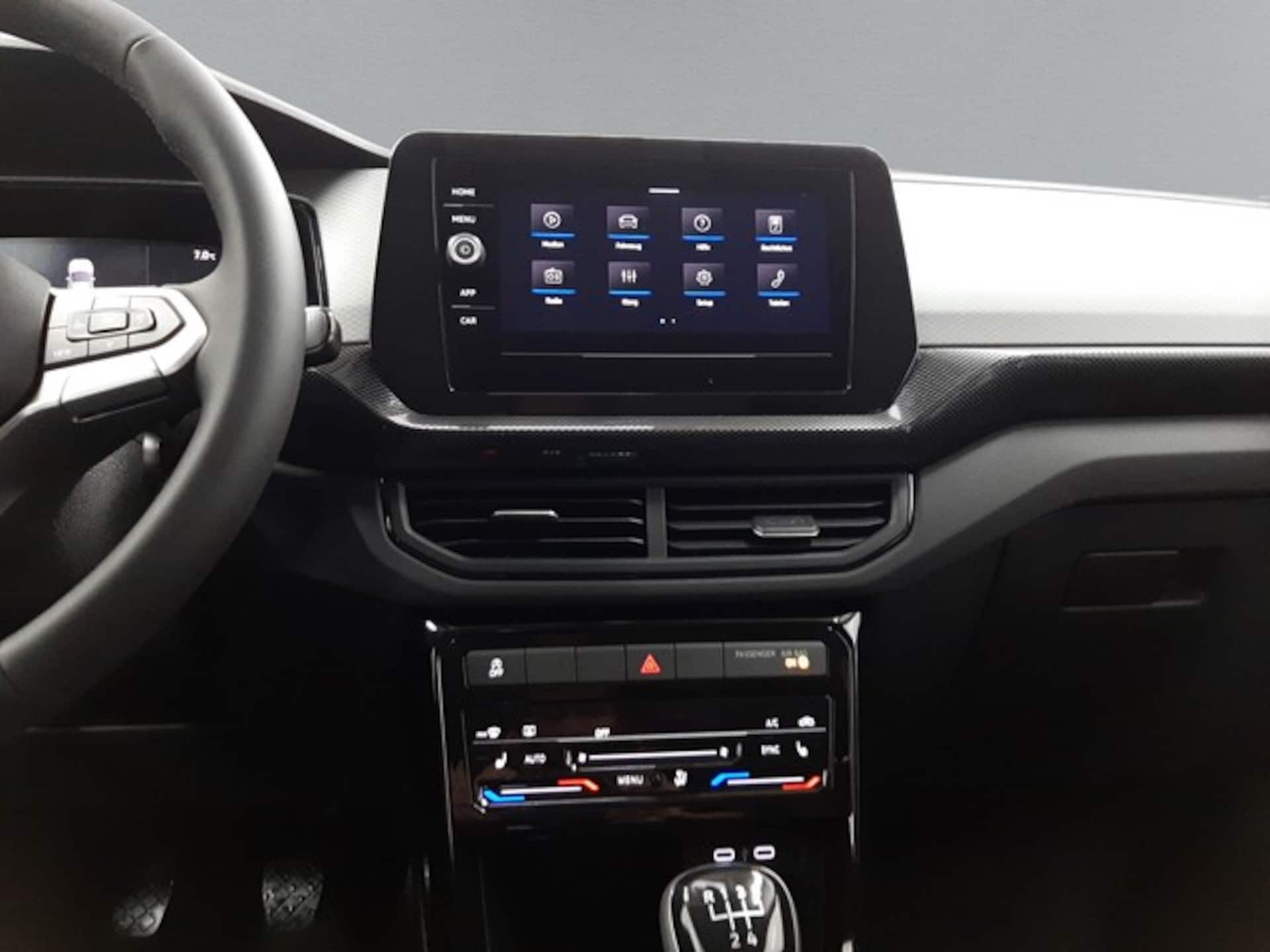 Volkswagen T-Cross Life