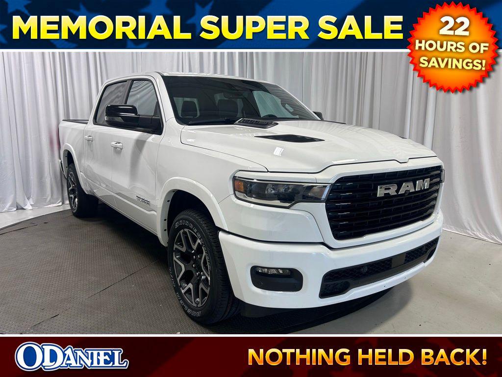 2025 RAM 1500 Laramie 4x4 Crew Cab 5'7's photo