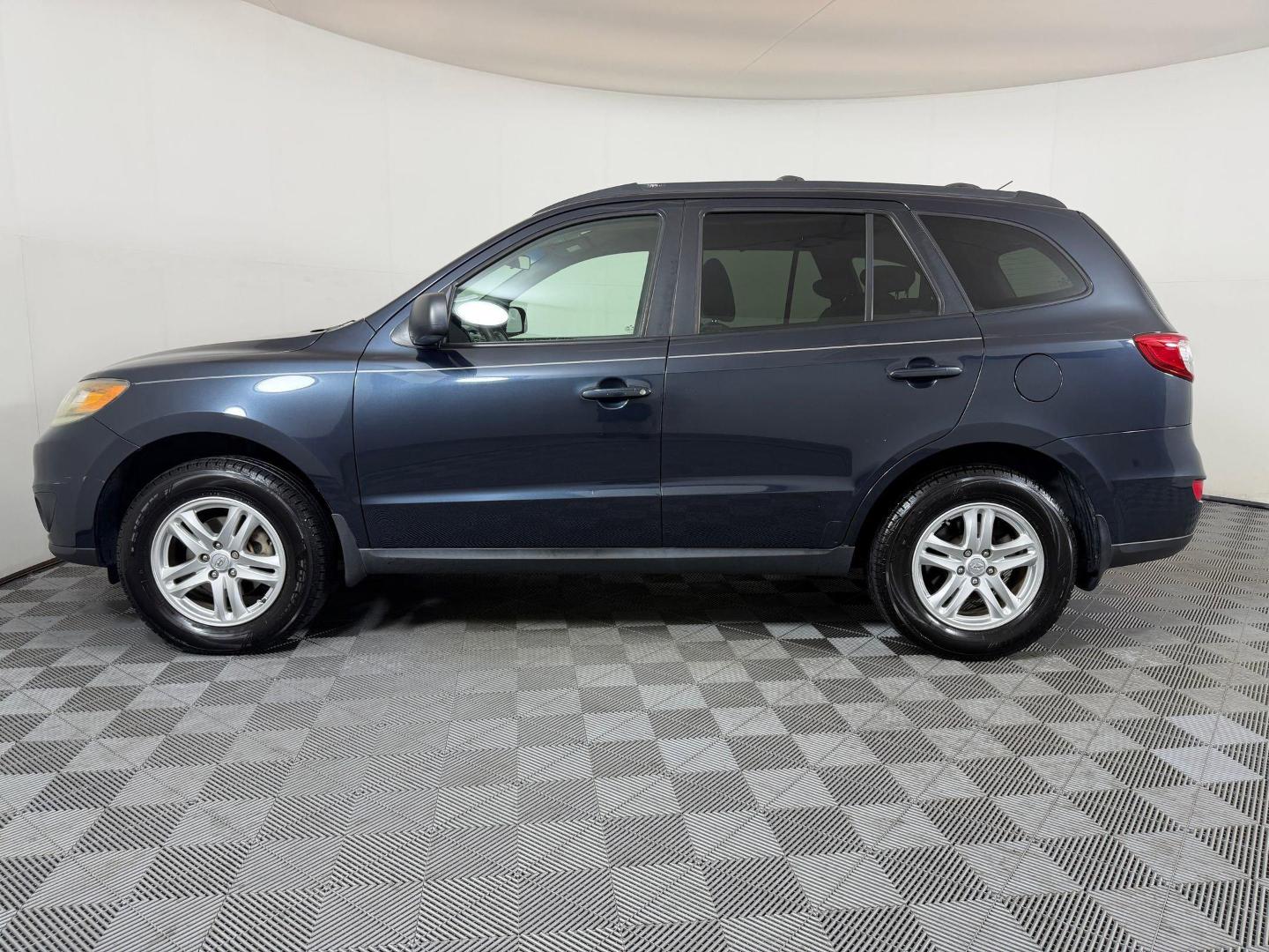 Used 2012 Hyundai Santa Fe GLS with VIN 5XYZG3AB9CG094690 for sale in Brentwood, TN