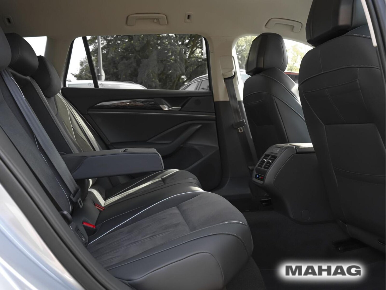 Volkswagen Passat – Bild 16