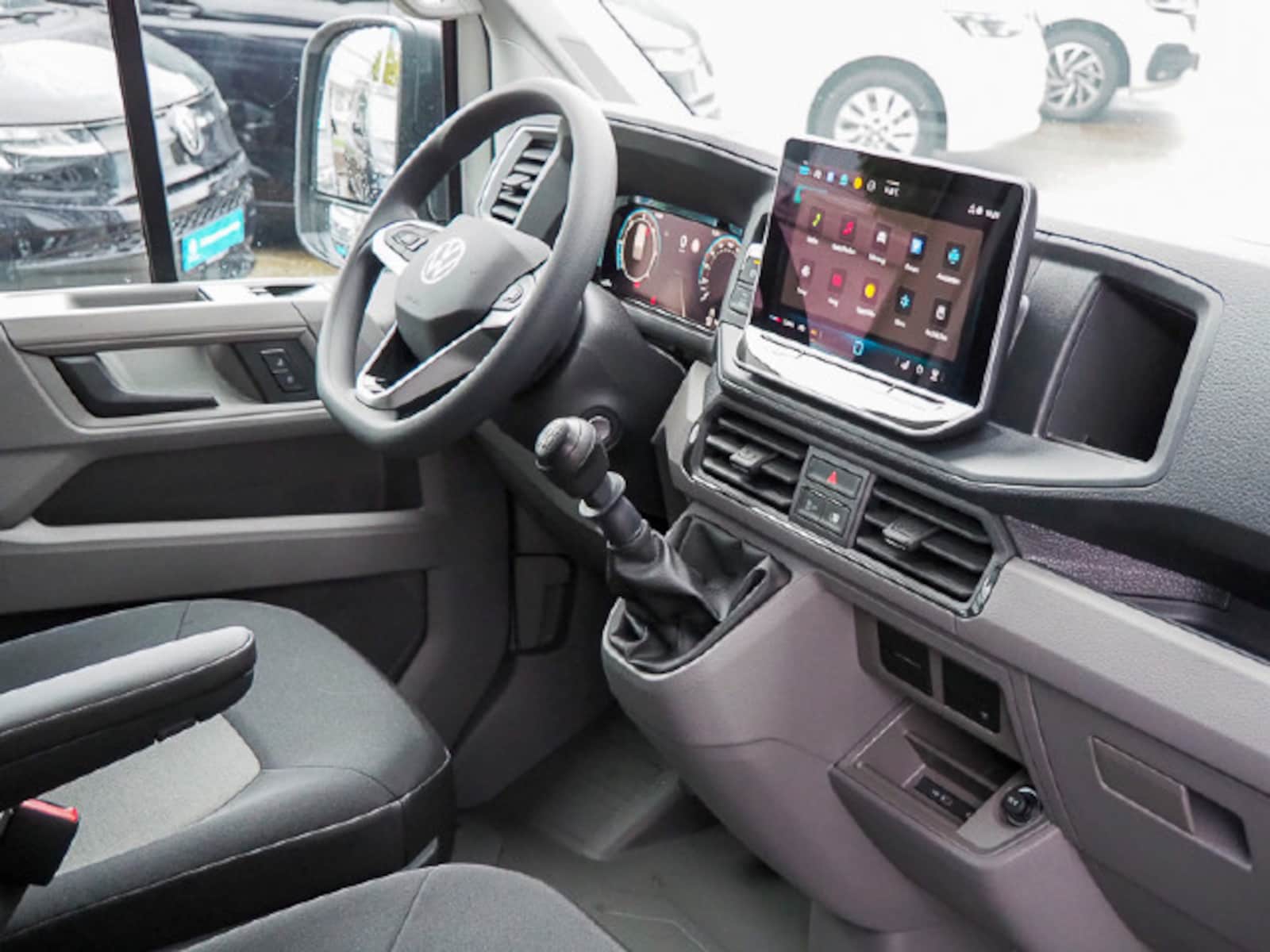 Volkswagen Crafter Kasten mittlerer Radstand – Bild 6